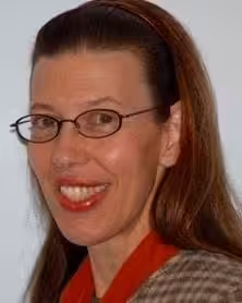 Loretta Headshot